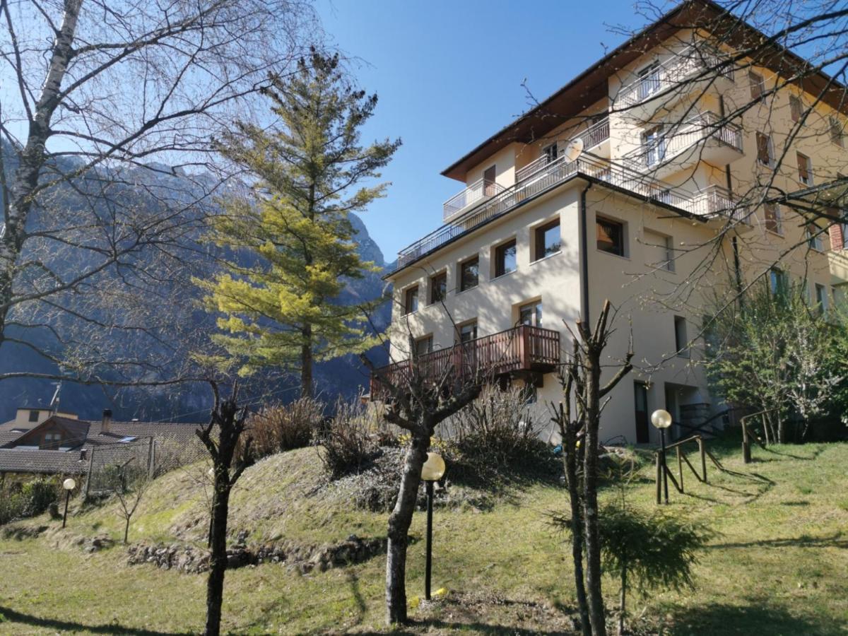 Hotel Miramonti Molveno Buitenkant foto