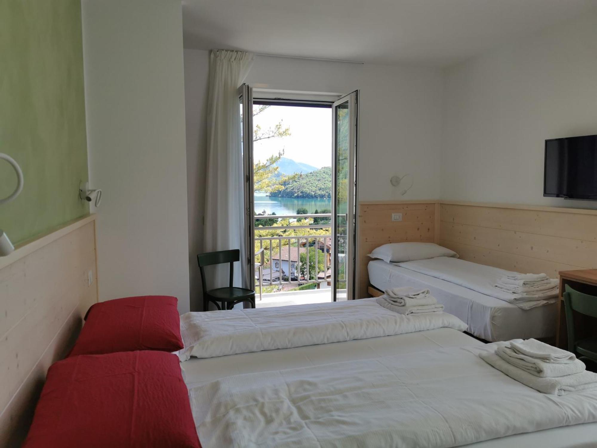 Hotel Miramonti Molveno Buitenkant foto