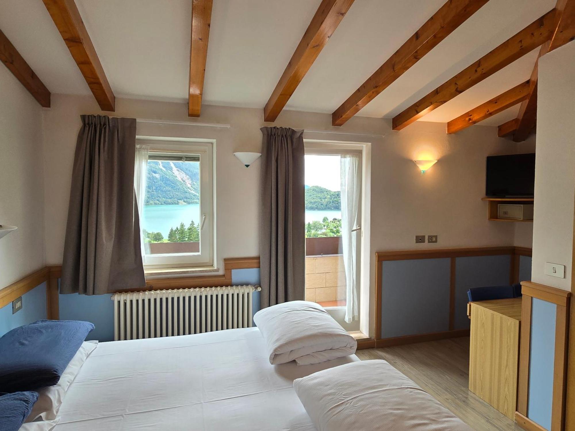 Hotel Miramonti Molveno Buitenkant foto